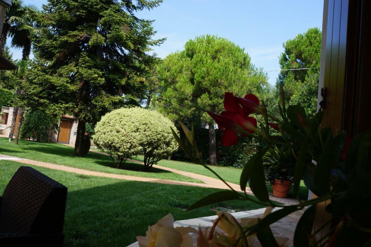 La Brigata Apartments Suite Room Cavallino-Treporti Bagian luar foto